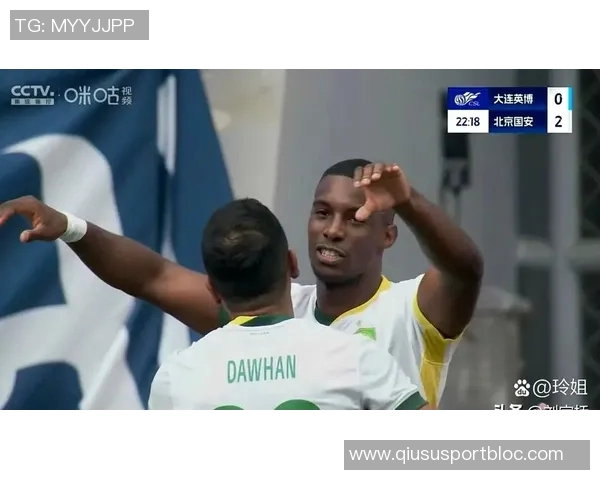 法比奥幽默回应裤子破洞事件揭示他为比赛付出的努力与坚持