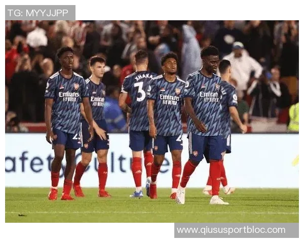 卡拉格回应枪迷质疑称阿森纳并非全世界的敌人 卡拉格回应枪迷质疑称阿森纳并非全世界的敌人